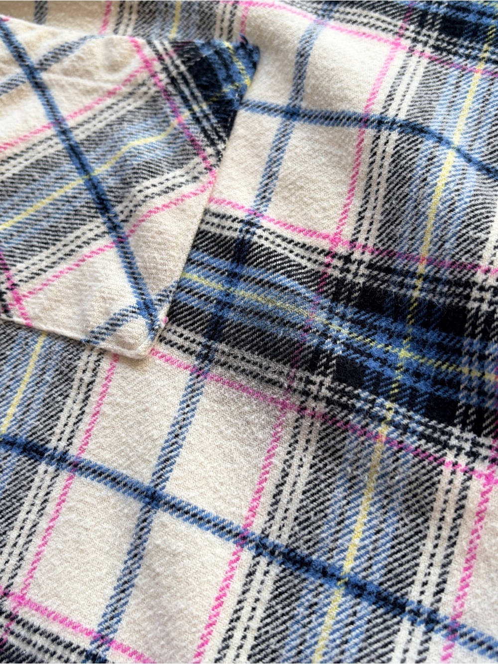 ALTAR’D STATE Cropped Plaid Flannel Button-Up, Large - Picture 14 of 14